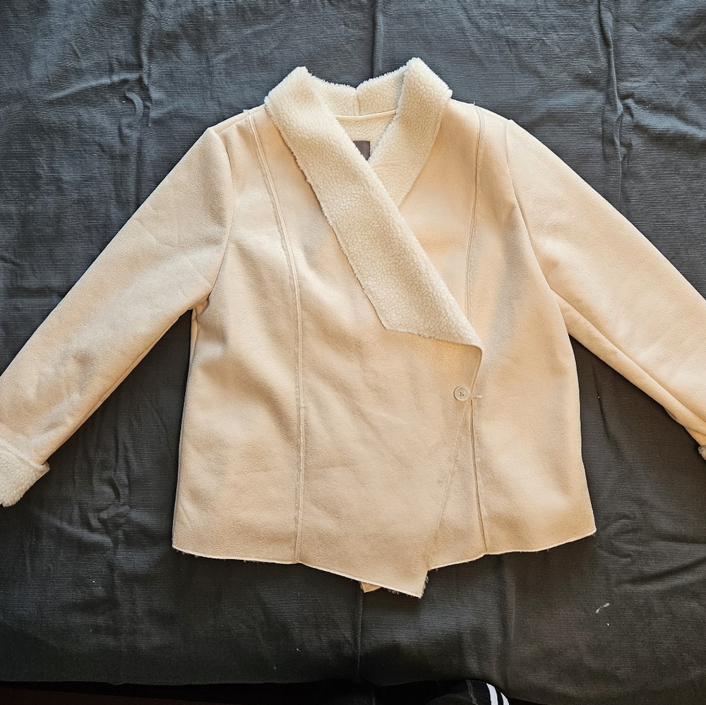 Faux suede sherpa Jacket Cream XXL reitmans